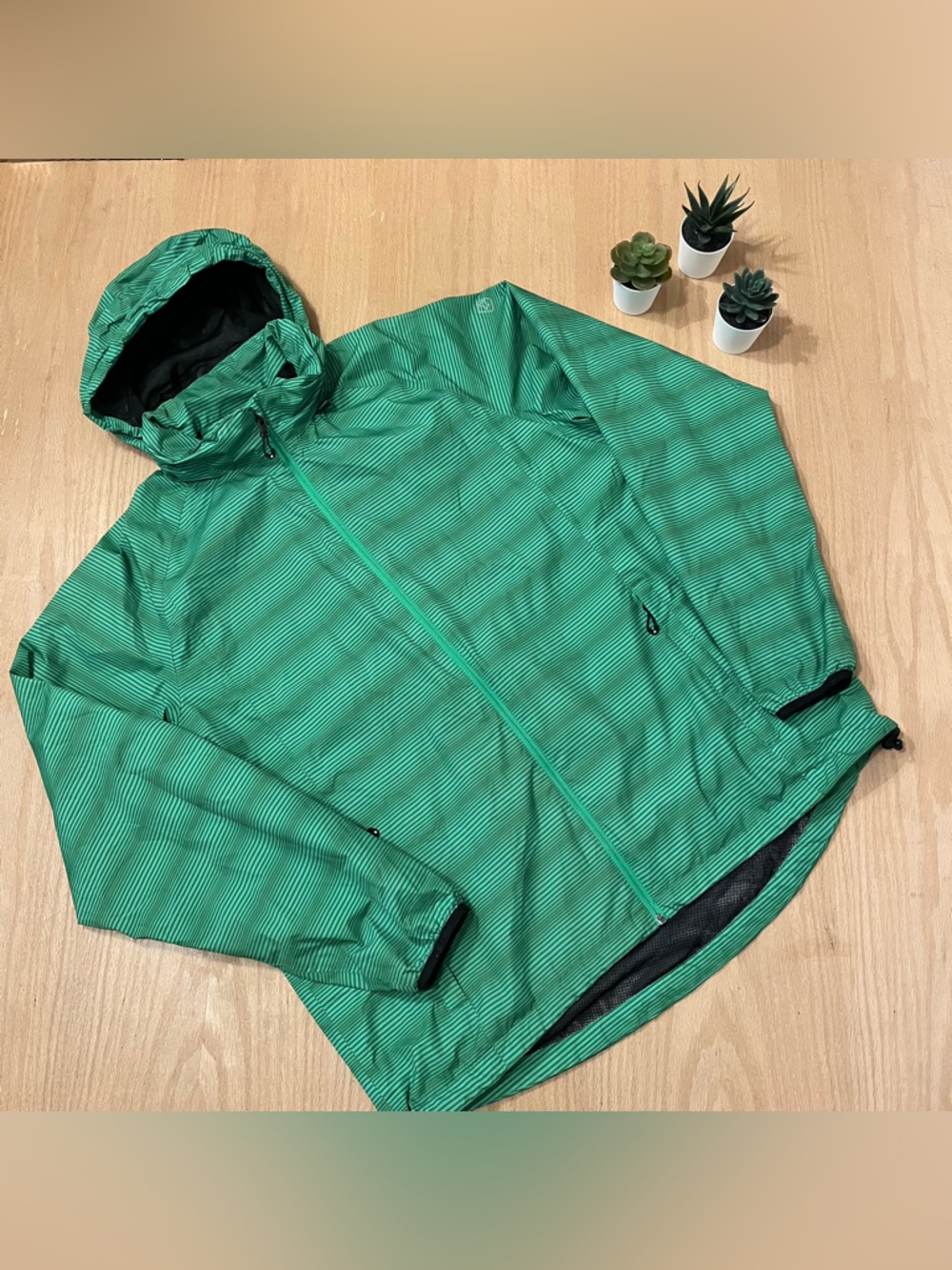 Killtec Men’s Lightweight Hooded Rain Jacket